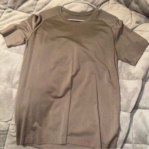 lululemon drysense short sleeve shirt.